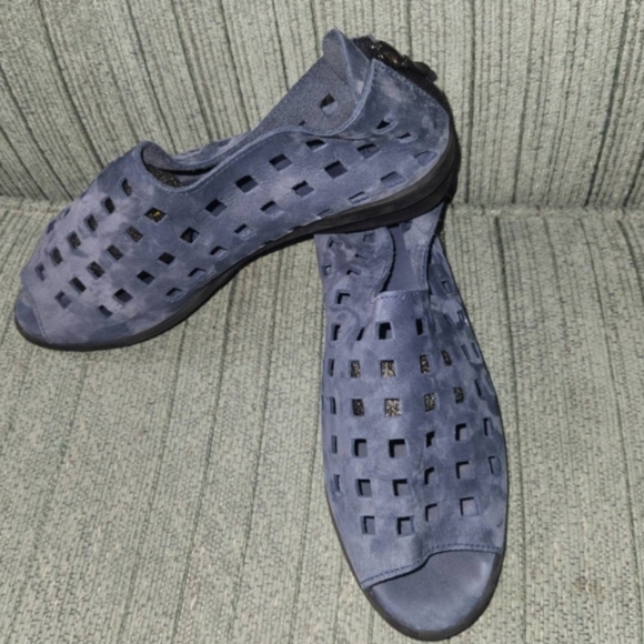 Arche Drick Navy Nubuck Shoes - Picture 7 of 10